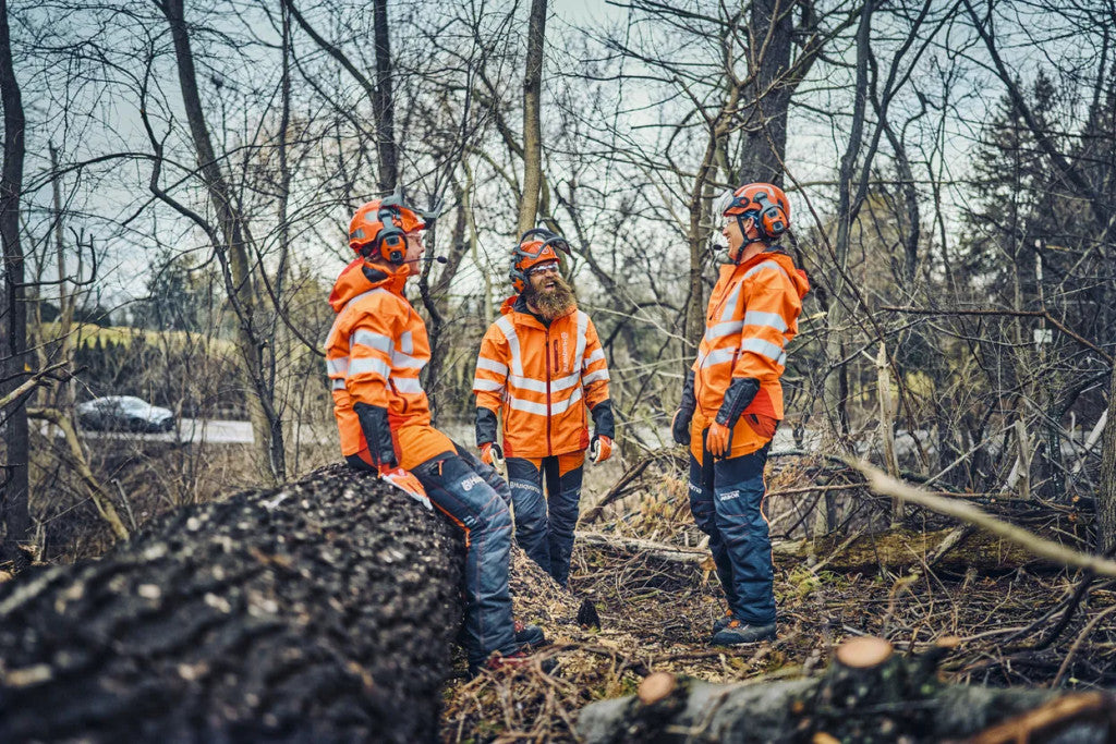 Husqvarna X-COM Aktív Hallásvédő Fültok sisakra szerelve