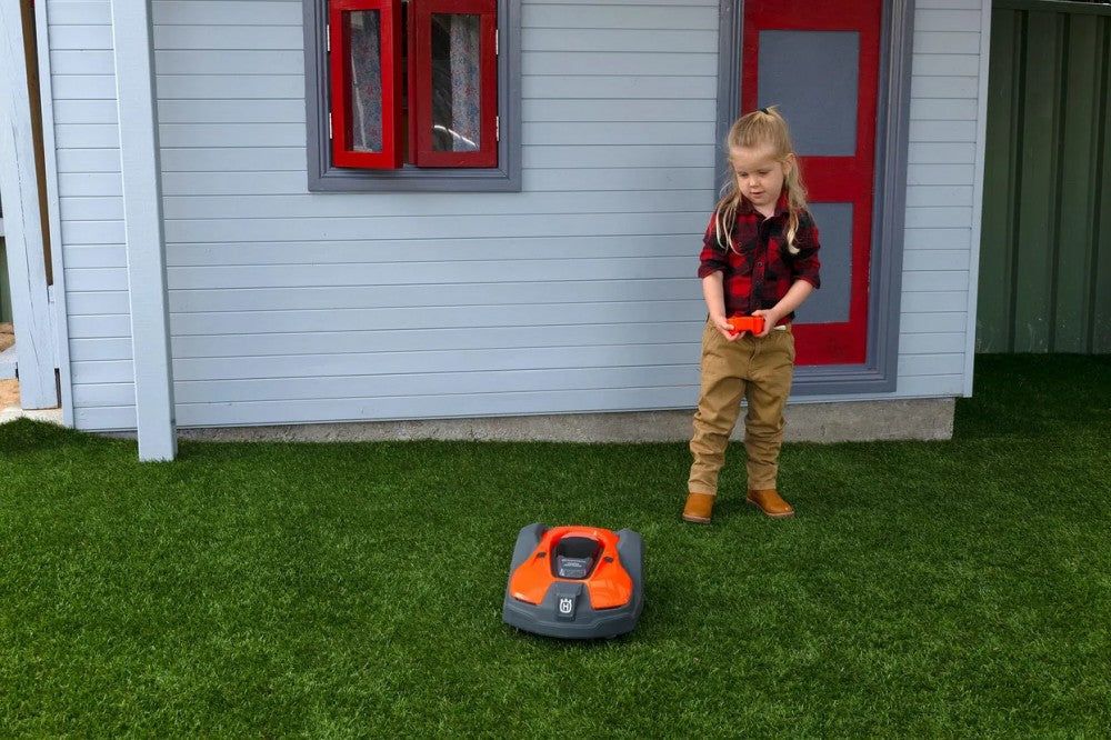 Husqvarna játék Automower háttér nélkül