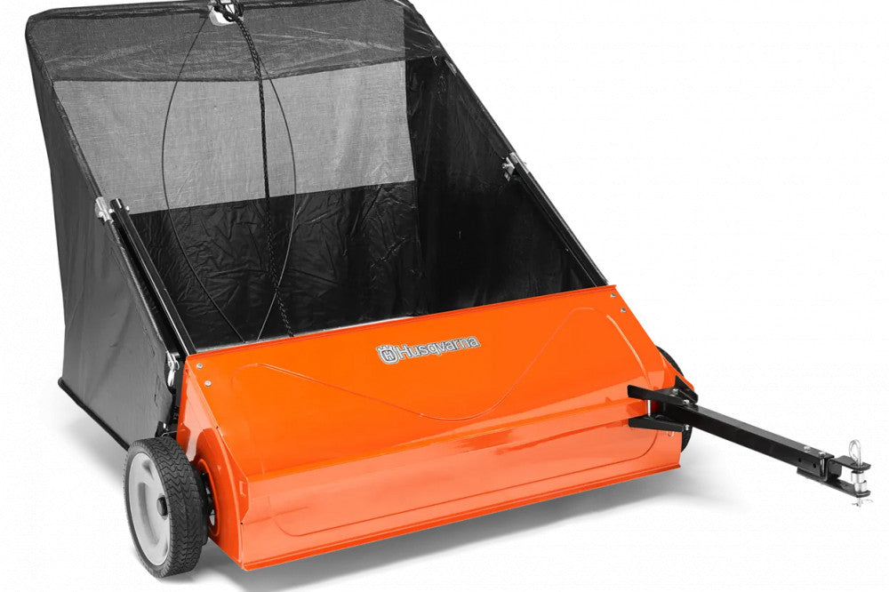 Husqvarna Sweeper 44" fűnyírótraktor seprő tartozék