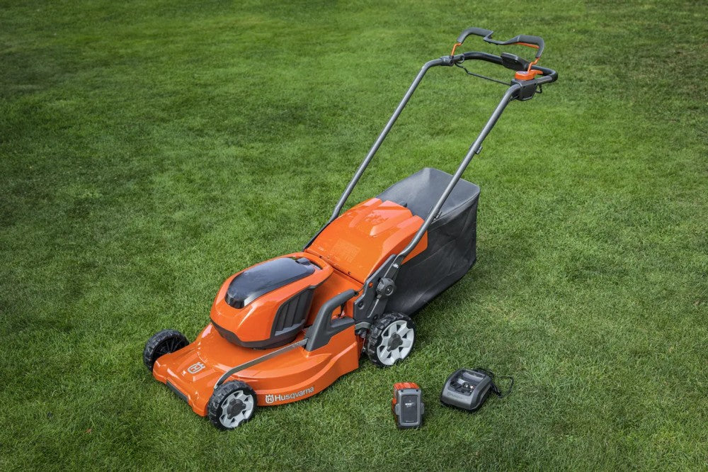 Husqvarna LC 347iVX akkus fűnyíró