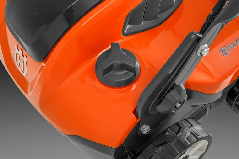Husqvarna S 138C elektromos gyepszellőztető