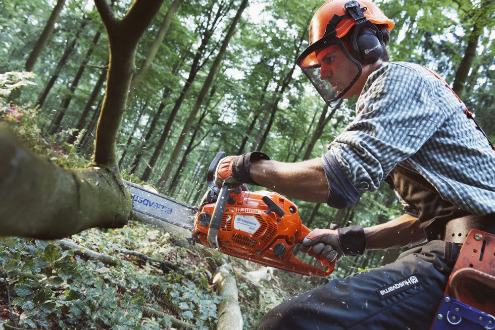 Husqvarna 555 benzines láncfűrész 15"