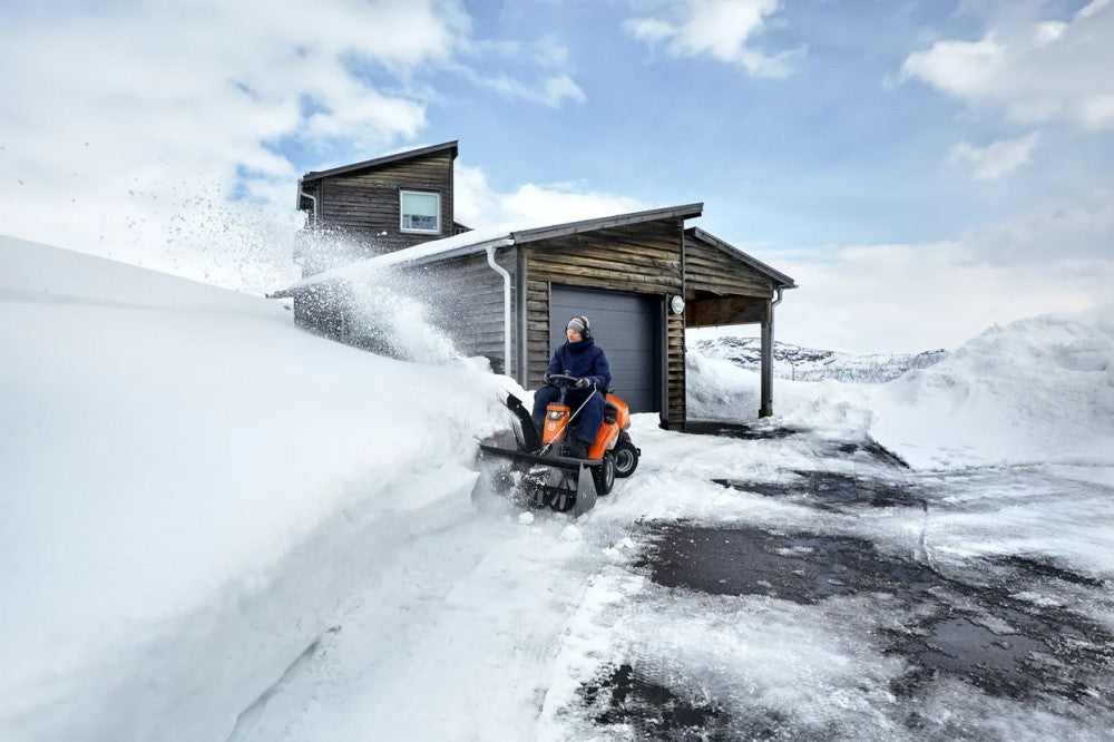 Husqvarna R316TsX AWD rider fűnyíró traktor - vágóasztal nélkül