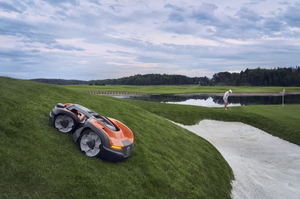 Husqvarna Automower® 535 AWD robotfűnyíró