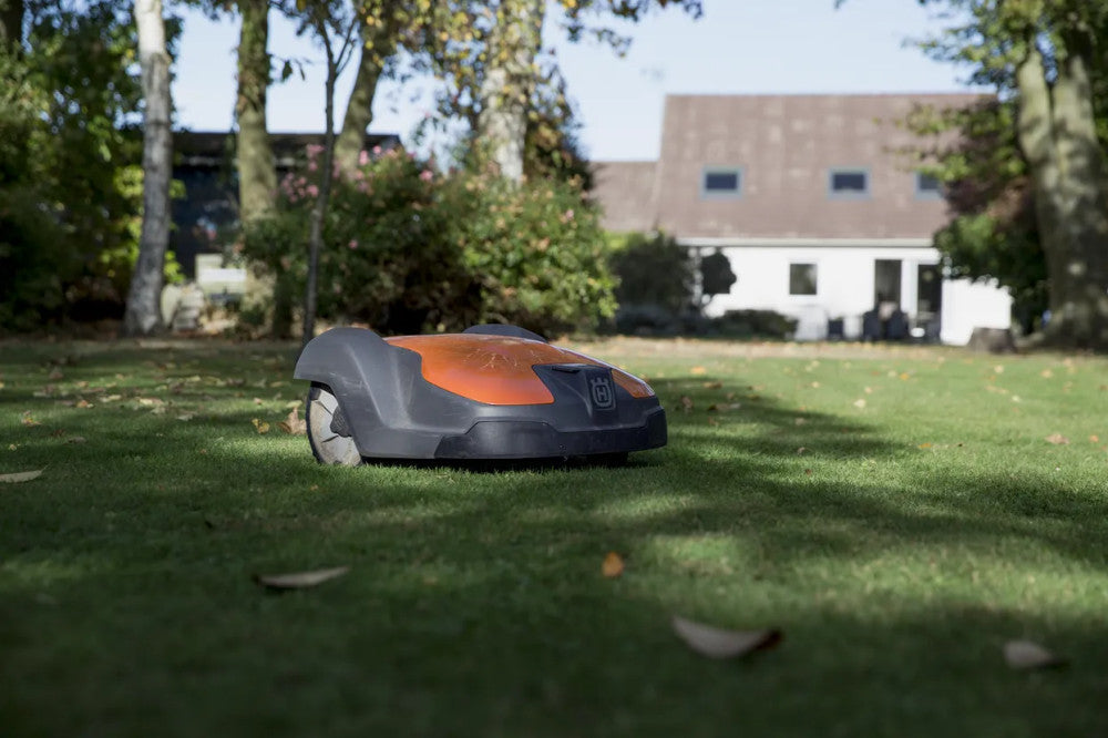 Husqvarna Automower® 520 robotfűnyíró - 5 késes, Enhance HSS