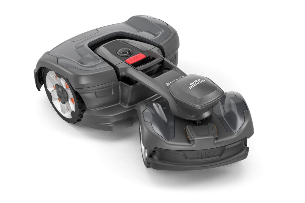 Husqvarna Automower 435X AWD NERA robotfűnyíró kertben