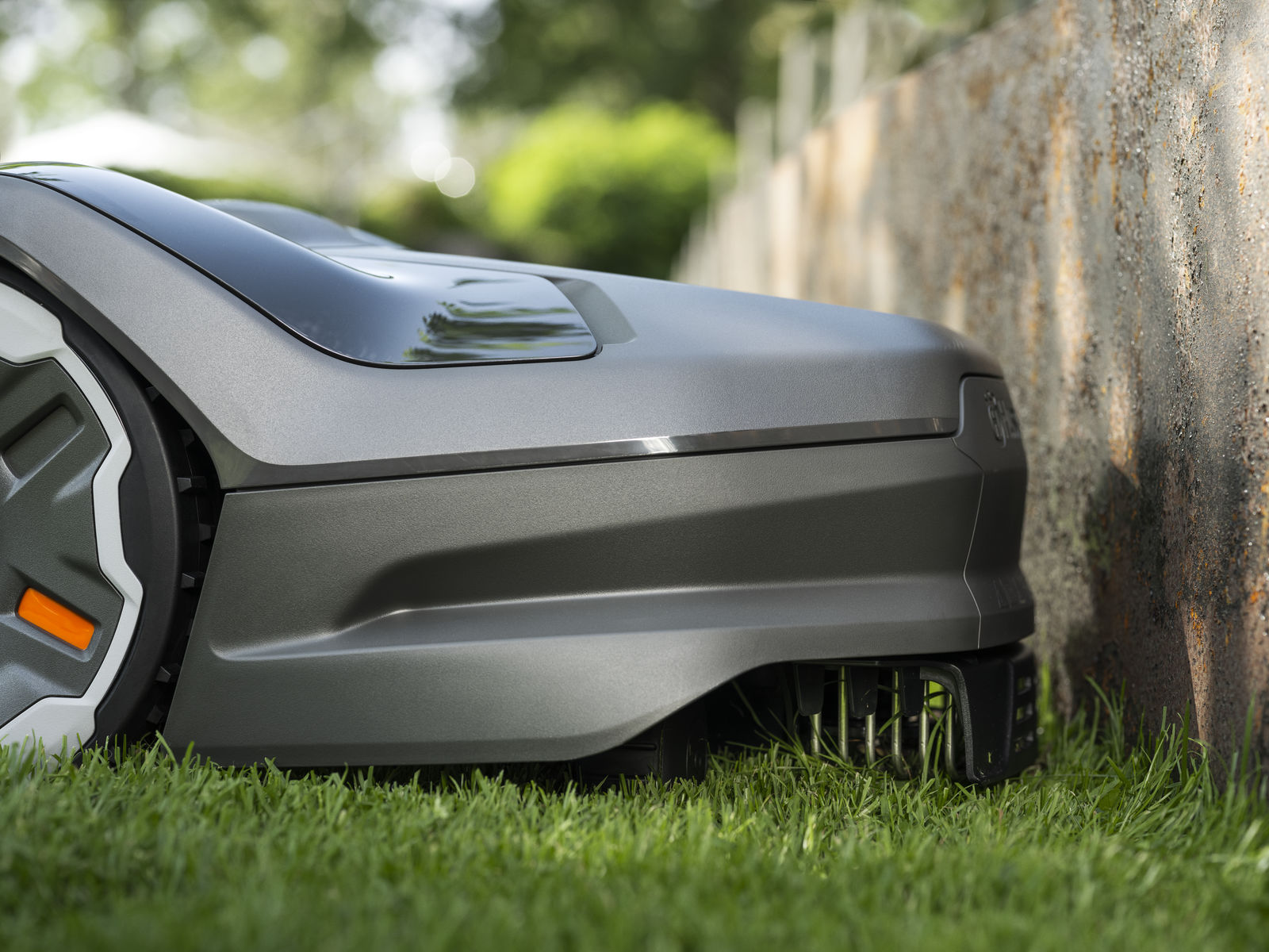 Husqvarna 305E NERA robotfűnyíró