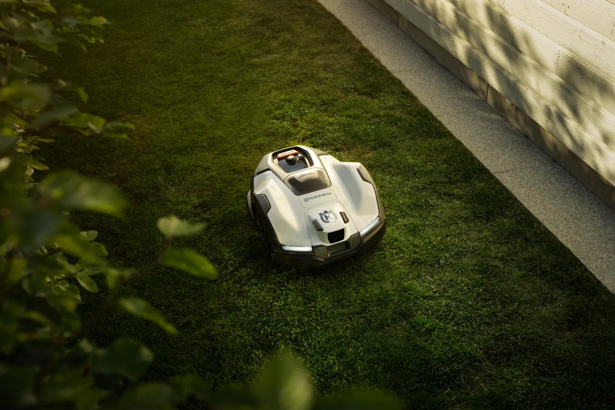 Husqvarna Automower® 405VE NERA robotfűnyíró