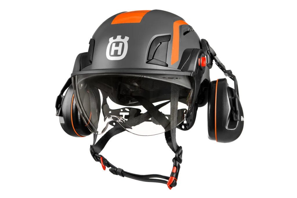 Husqvarna Arborist Sisak favágón mászás közben
