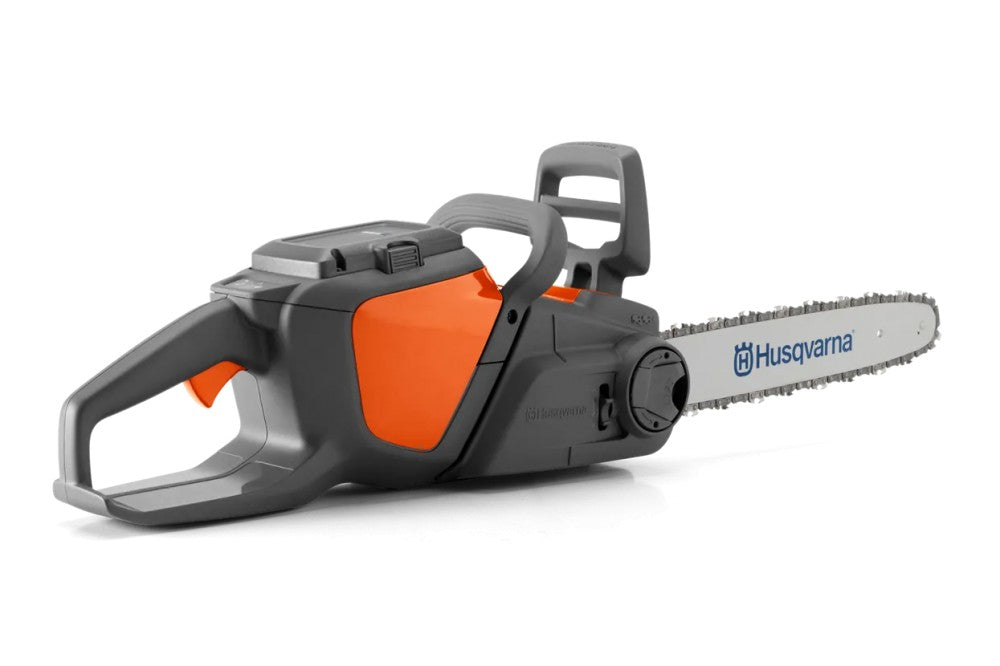 Husqvarna 120i akkus láncfűrész hátulnézetből