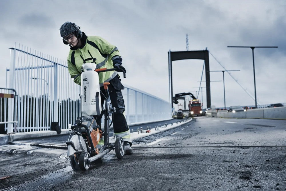 Husqvarna K 770 Benzines vágógép, 300mm
