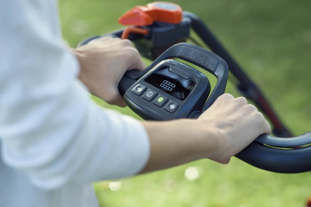 Husqvarna LC 353iVX akkus fűnyíró