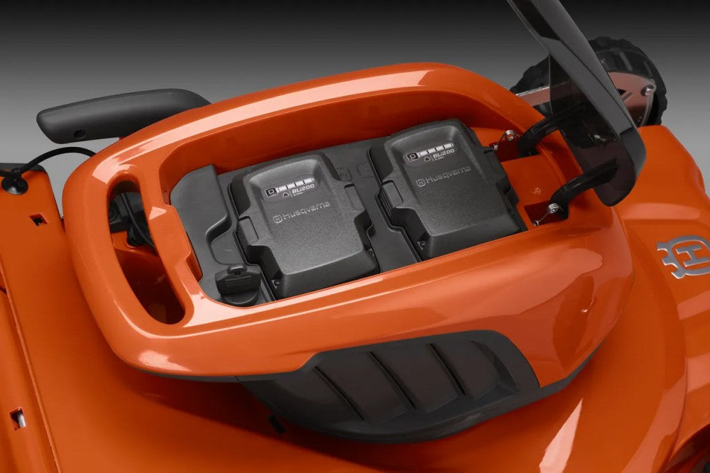Husqvarna LC 347iVX akkus fűnyíró