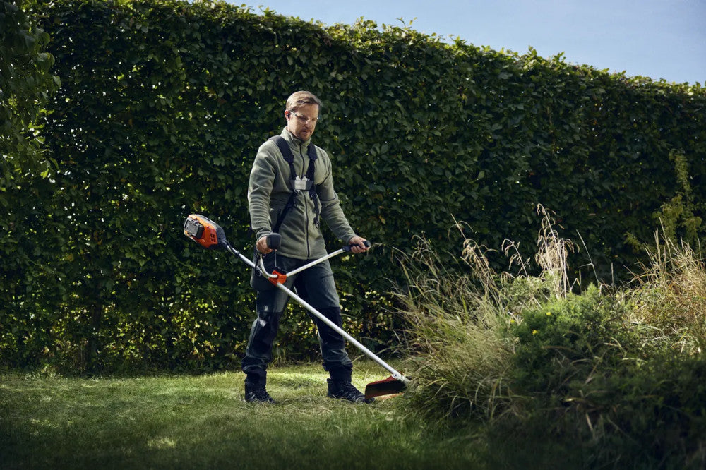 Husqvarna 325iR akkus fűkasza