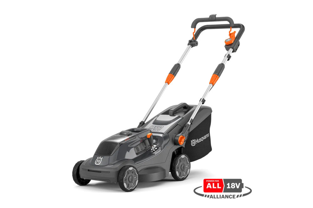 Husqvarna Aspire LC34-P4A akkus fűnyíró gyűjtővel, oldalnézetből