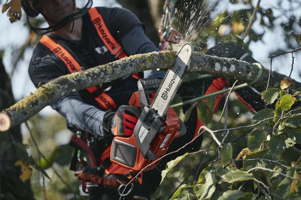 Husqvarna T535i XP akkus láncfűrész