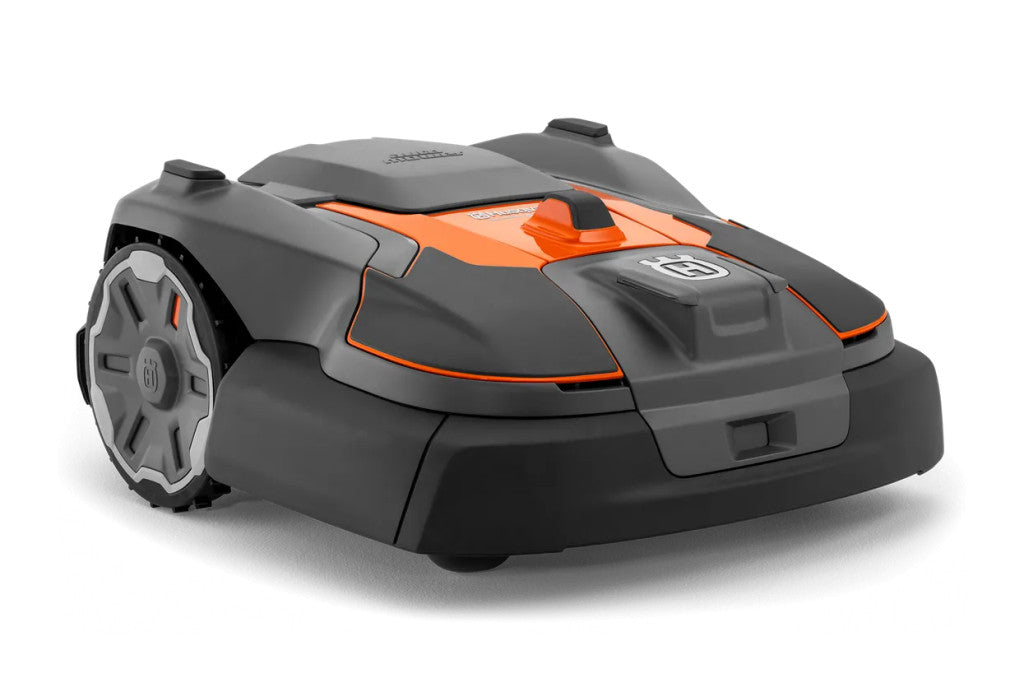 Husqvarna Automower 580L EPOS EPOS robotfűnyíró elölnézetből