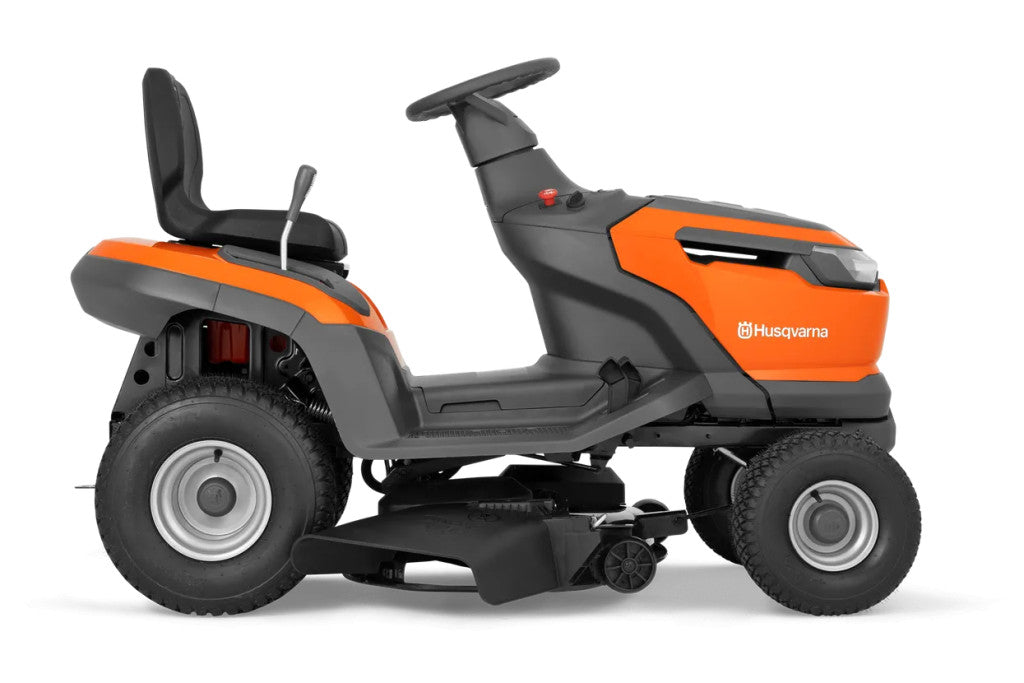 Husqvarna TS 100i akkumulátoros fűnyíró traktor hátulról