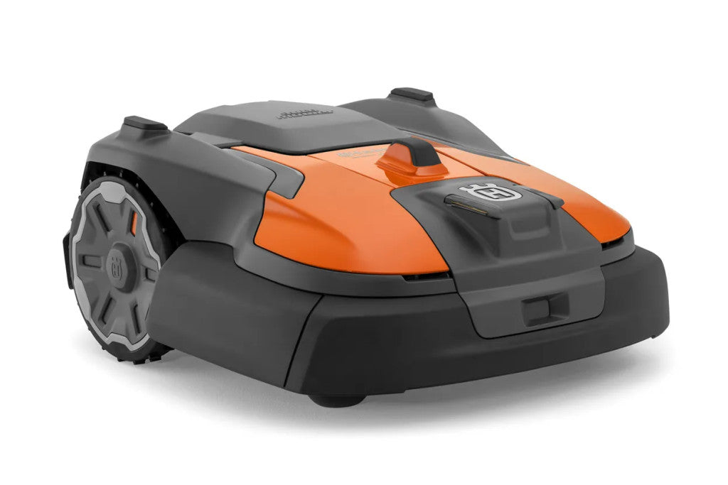 Husqvarna Automower 580 EPOS EPOS robotfűnyíró elölnézetből