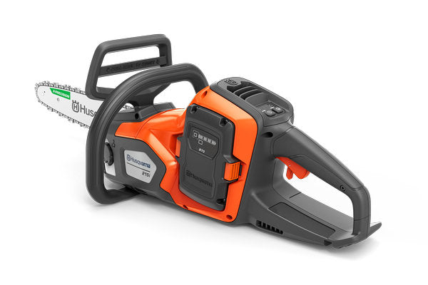 Husqvarna 215i Kit láncfűrész - akkumulátor és töltő