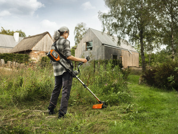 Husqvarna 220iR akkus fűkasza