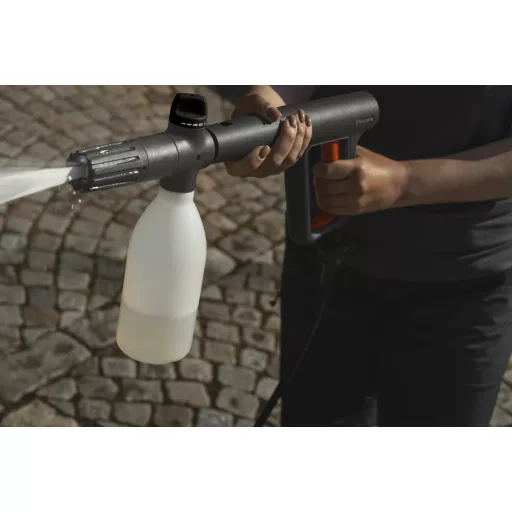 Husqvarna FS 400 habszóró tartály használat közben