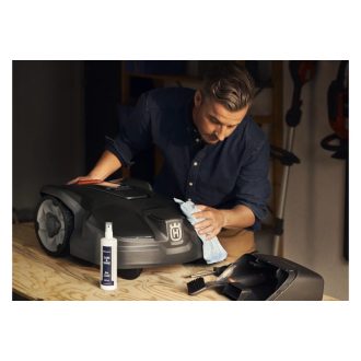 Husqvarna Automower® karbantartó és tisztító készlet