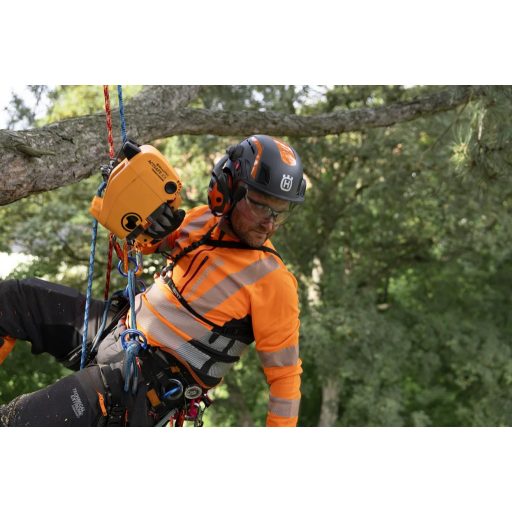 Husqvarna Arborist Sisak favágón magasban