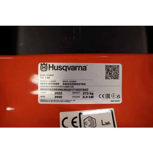 Husqvarna TC 138, fűnyíró traktor BEMUTATÓ DARAB
