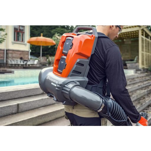 Husqvarna 340iBT, akkumulátoros lombfúvó