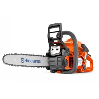 Husqvarna 135 Mark II benzines láncfűrész háttér nélkül