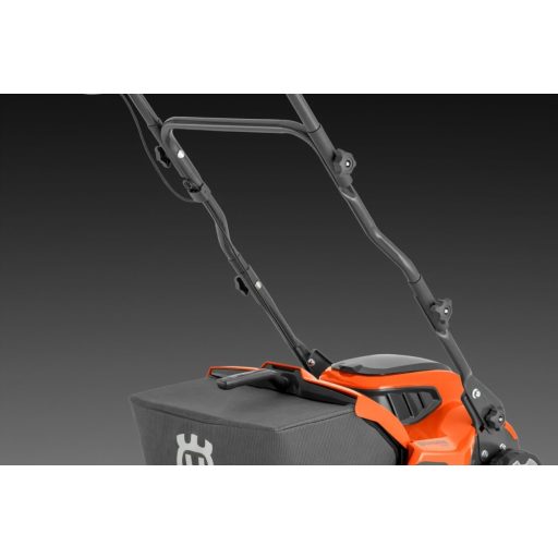 Husqvarna S 138C, elektromos gyepszellőztető