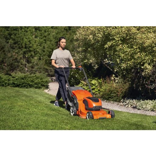 Husqvarna LC 247i, akkumulátoros fűnyíró