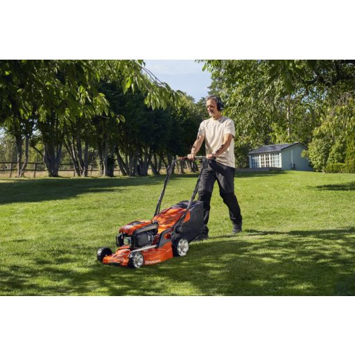 Husqvarna LC 347VE, benzines fűnyíró