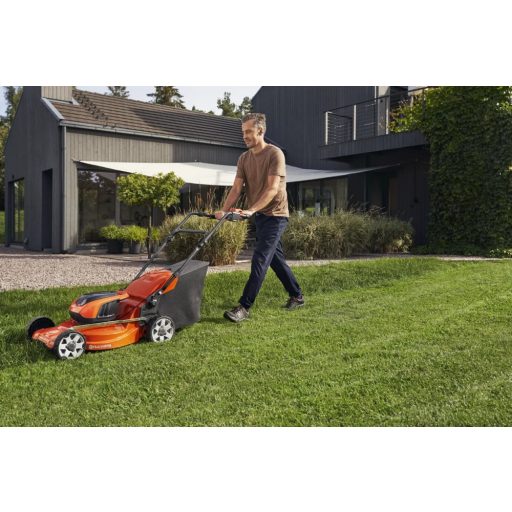 Husqvarna LC 142i, akkumulátoros fűnyíró