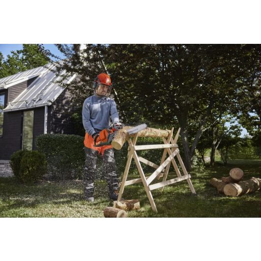 Husqvarna 240i KIT, akkumulátoros láncfűrész akkumulátorral és töltővel