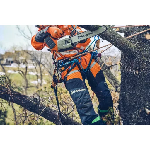 Husqvarna T542i XP®, akkumulátoros láncfűrész
