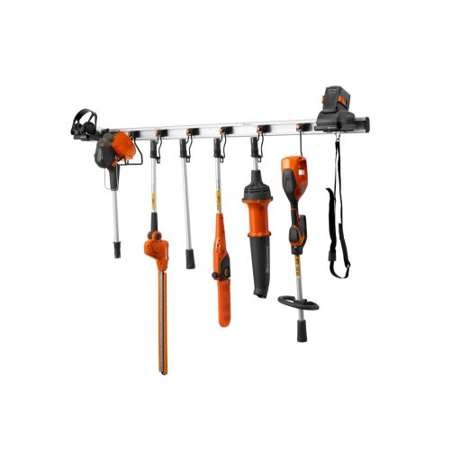 Husqvarna DH110 FLXi sövényvágó adapter készletben falon tárolva